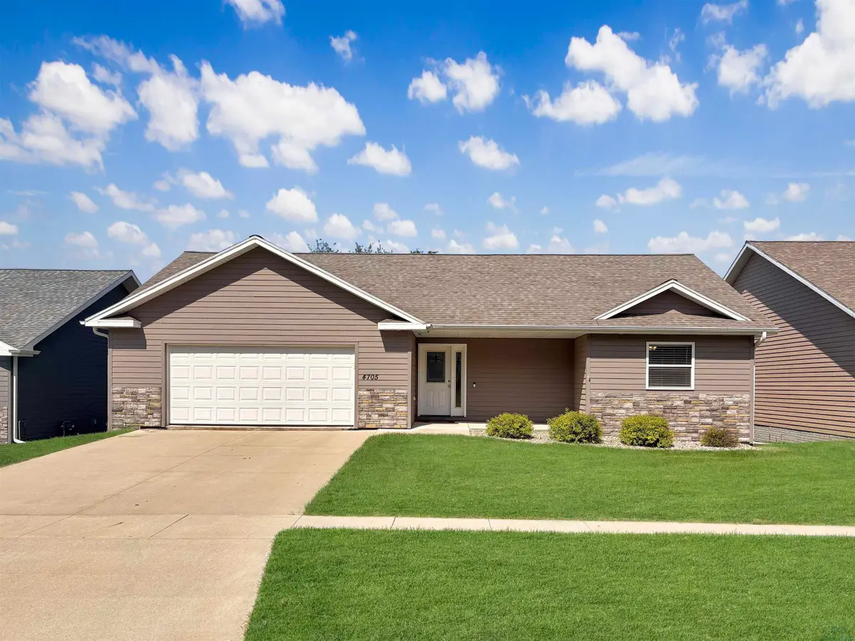 4705 Harrison St, Sioux City, IA 51108 - #1
