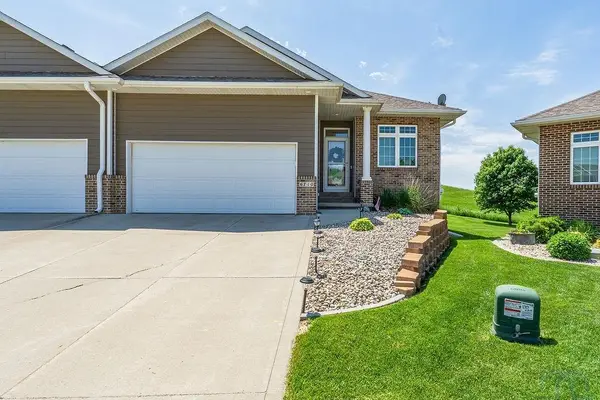 6710 Timberline Circle, Sioux City, IA 51106