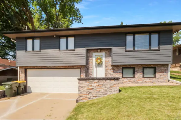 2611 S Royce Street, Sioux City, IA 51106