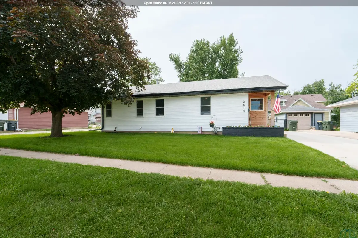 3410 STONE AVE, Sioux City, IA 51106 - #1