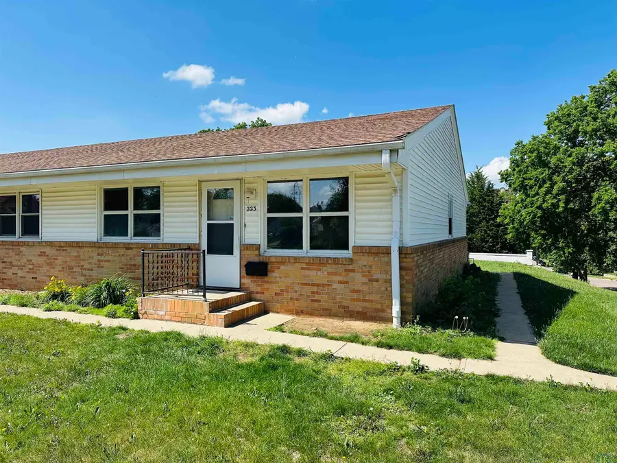 223 18th Street, Sioux City, IA 51105 - #2