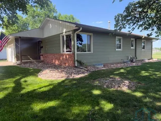 220 Catalina, Vermillion, SD 57069 - #1
