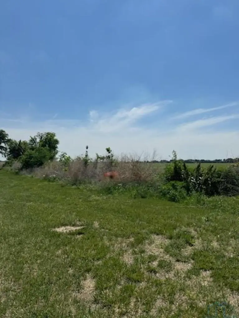3651 Flat Water Dr, South Sioux City, NE 68776 - #1