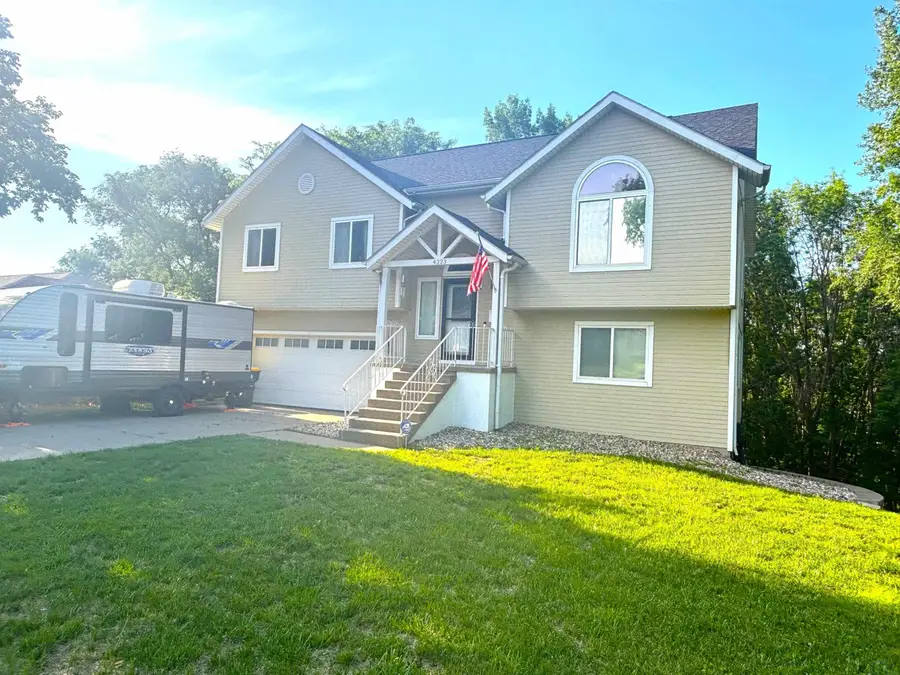 4323 Vine Ave, Sioux City, IA 51106 - #2