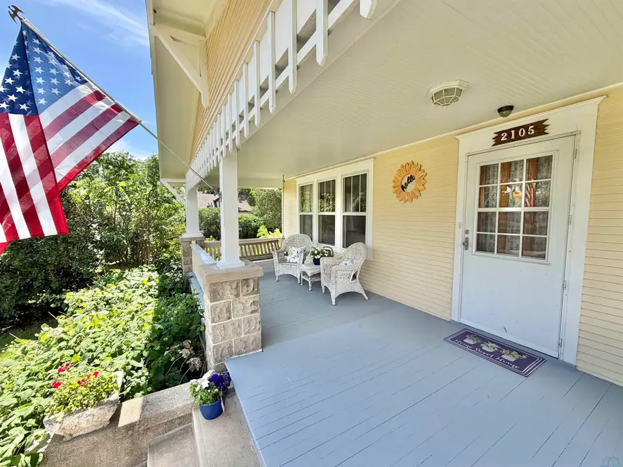 2105 S Lemon St, Sioux City, IA 51106 - #3