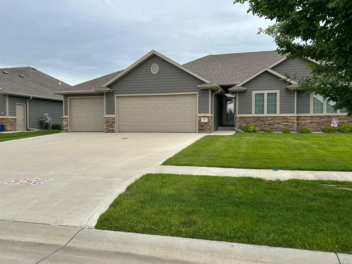 3820 Park Place, South Sioux City, NE 68776 - #1
