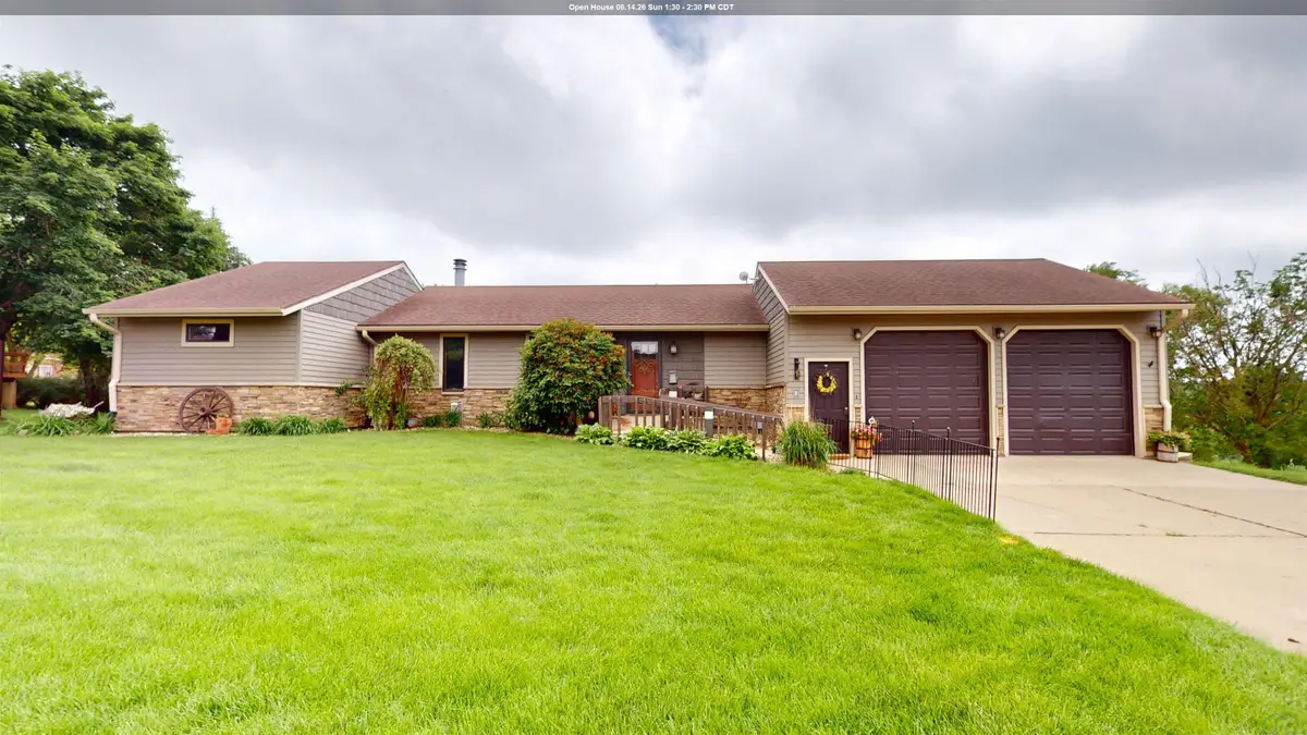 401 CENTENNIAL DR, Cherokee, IA 51012 - #1