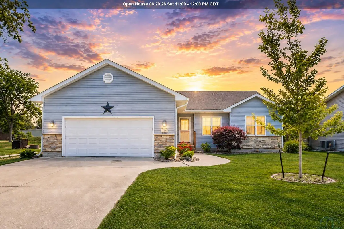 102 12th Street, Dallas Center, IA 50063 - #1