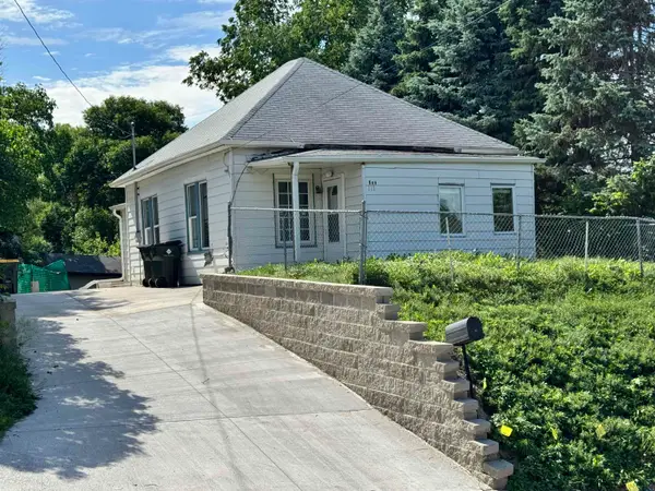 111 S Dorman, Sioux City, IA 51103