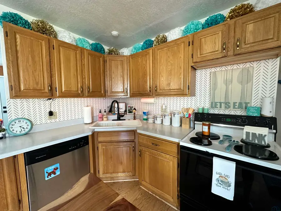 1215 W 21st Street, Sioux City, IA 51103 - #3