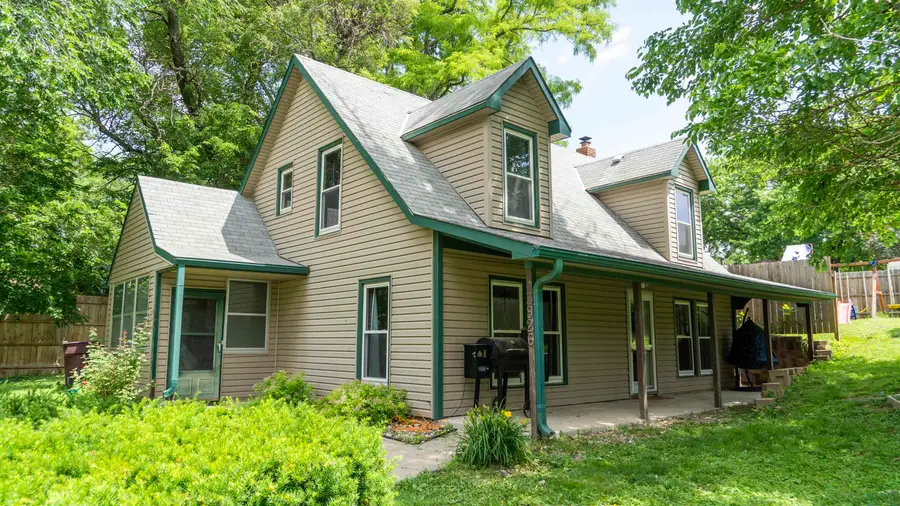 3926 WOODWAY AVE, South Sioux City, NE 68776 - #3