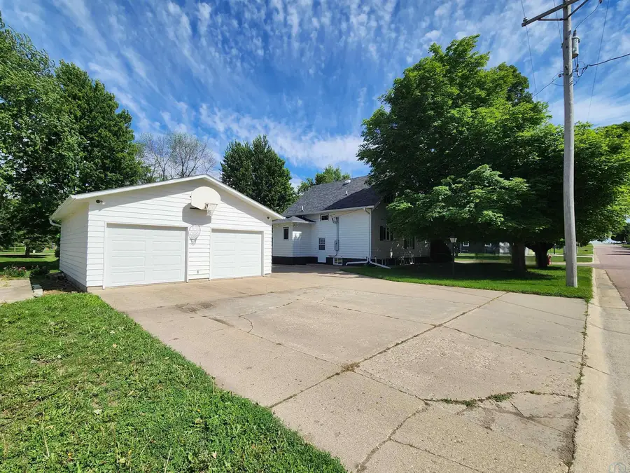 403 1st St., Hull, IA 51239 - #3