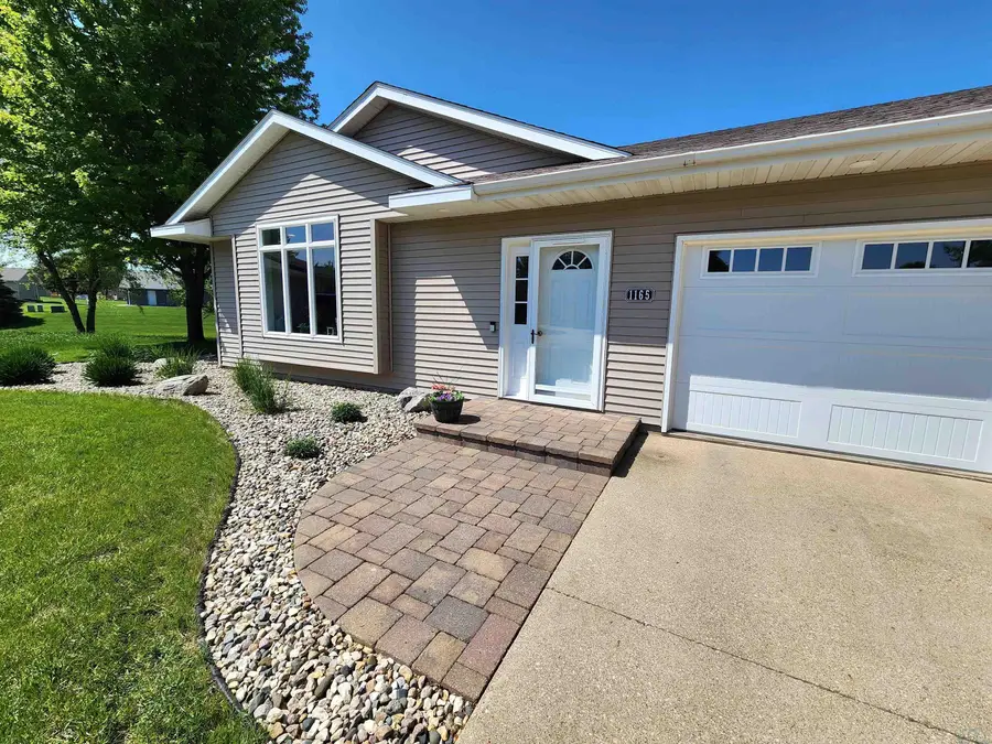 1165 6th Ave. Circle NE, Sioux Center, IA 51250 - #2