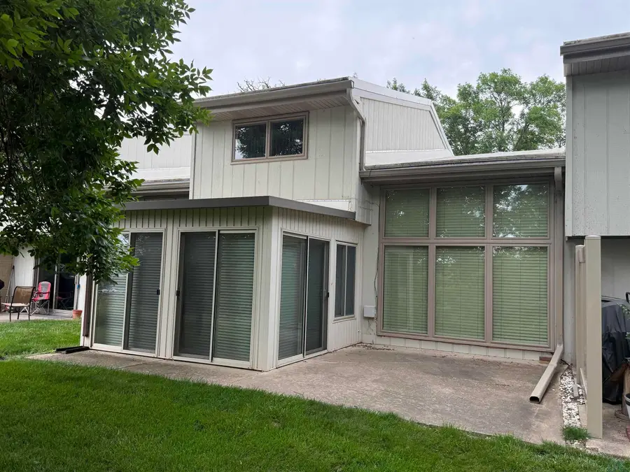 1111 Council Oak Apt B, Sioux City, IA 51101 - #3