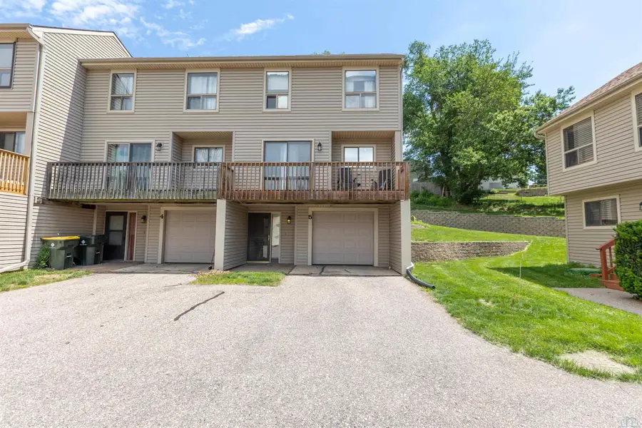 2920 S Cedar #5, Sioux City, IA 51106 - #2