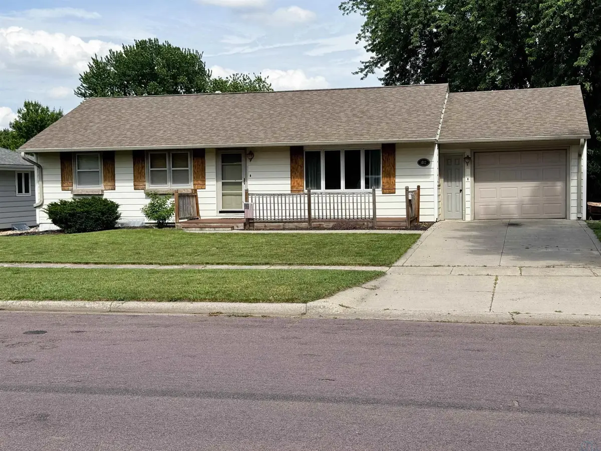 1012 S Marshall, Rock Rapids, IA 51246 - #1