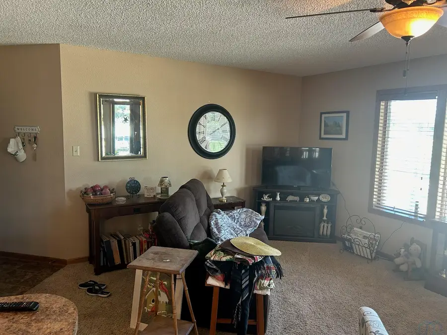 424 4th Avenue #3, Sheldon, IA 51201 - #3