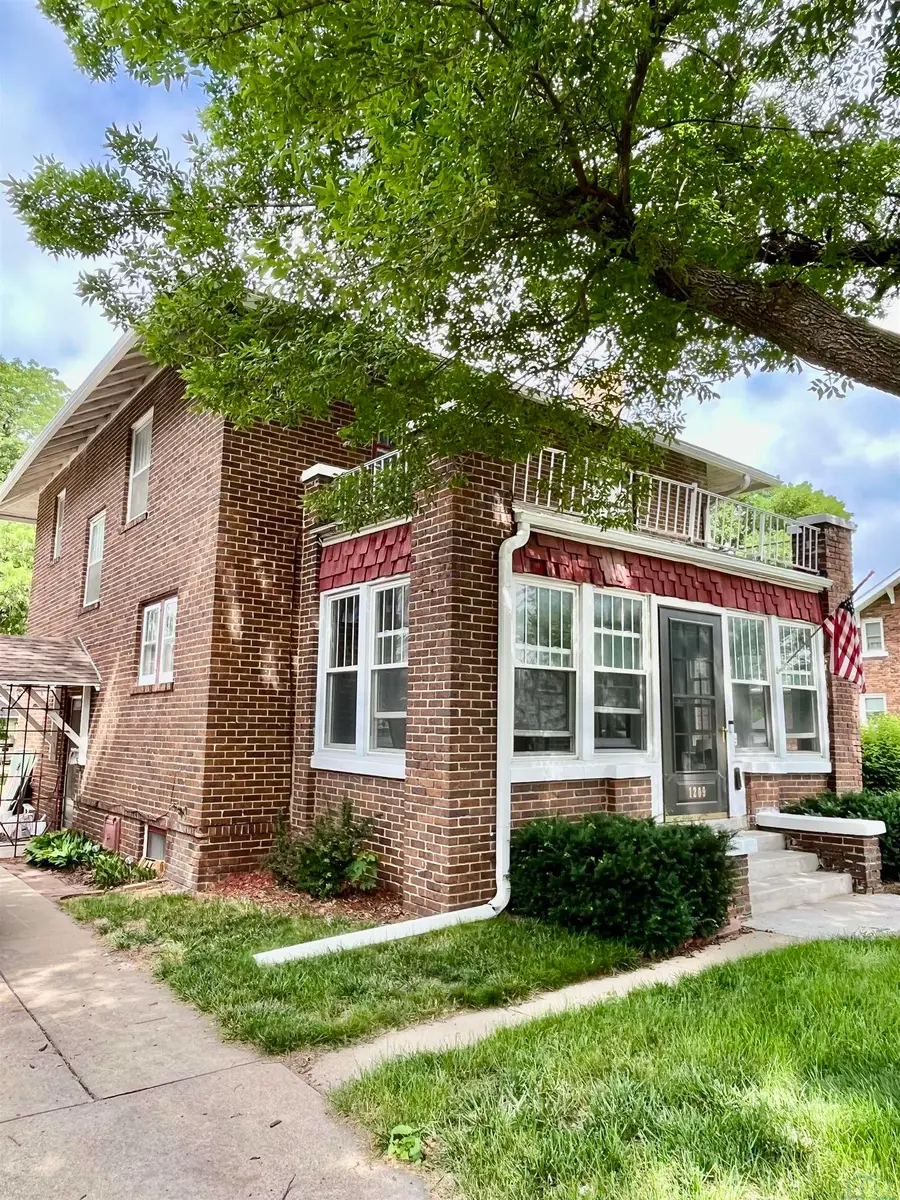 1209 S Glass St., Sioux City, IA 51106 - #2