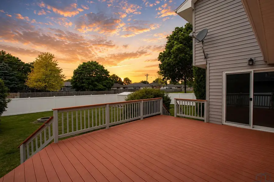 111 Golden Dr, Sergeant Bluff, IA 51054 - #3