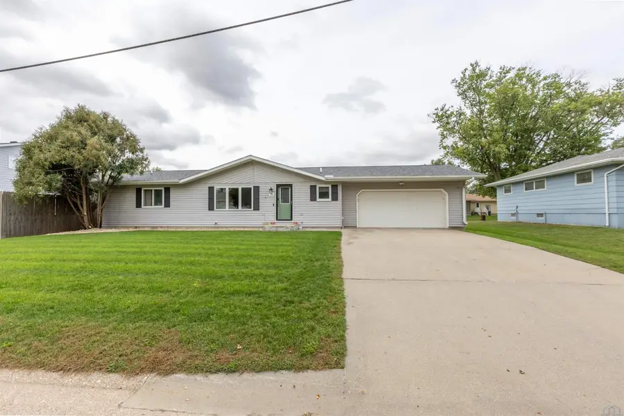 409 Elm Street, Sloan, IA 51055 - #2