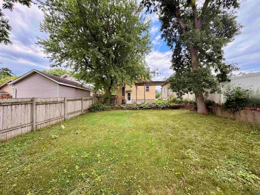 2104 S Lemon Street, Sioux City, IA 51106 - #2
