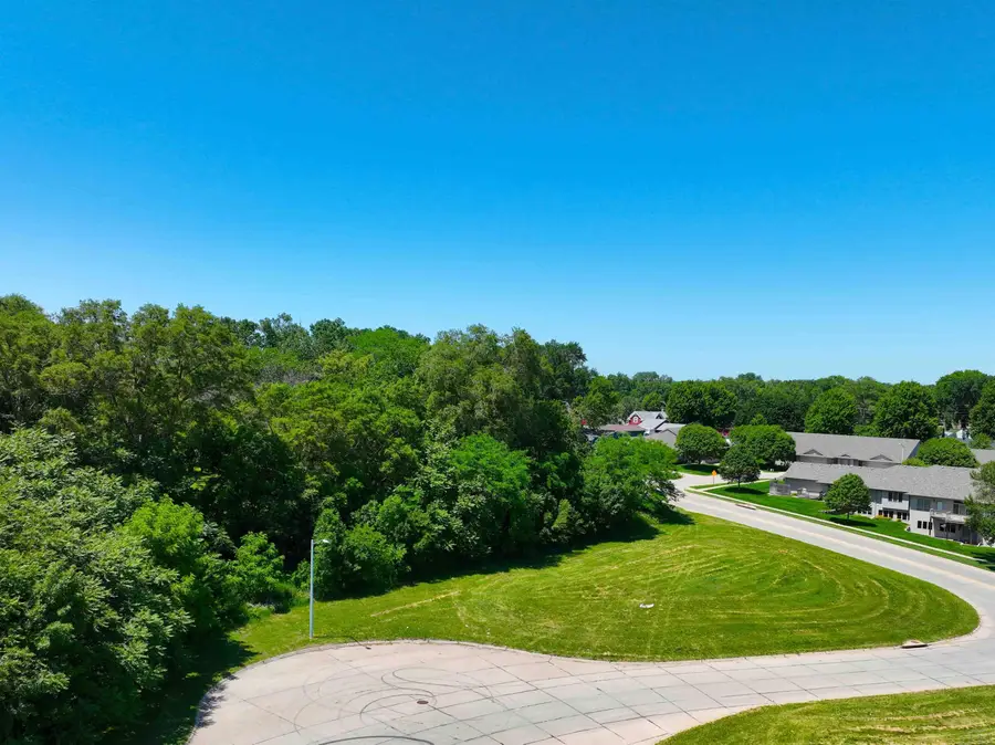 3401 Lincoln Ct, Sioux City, IA 51106 - #3