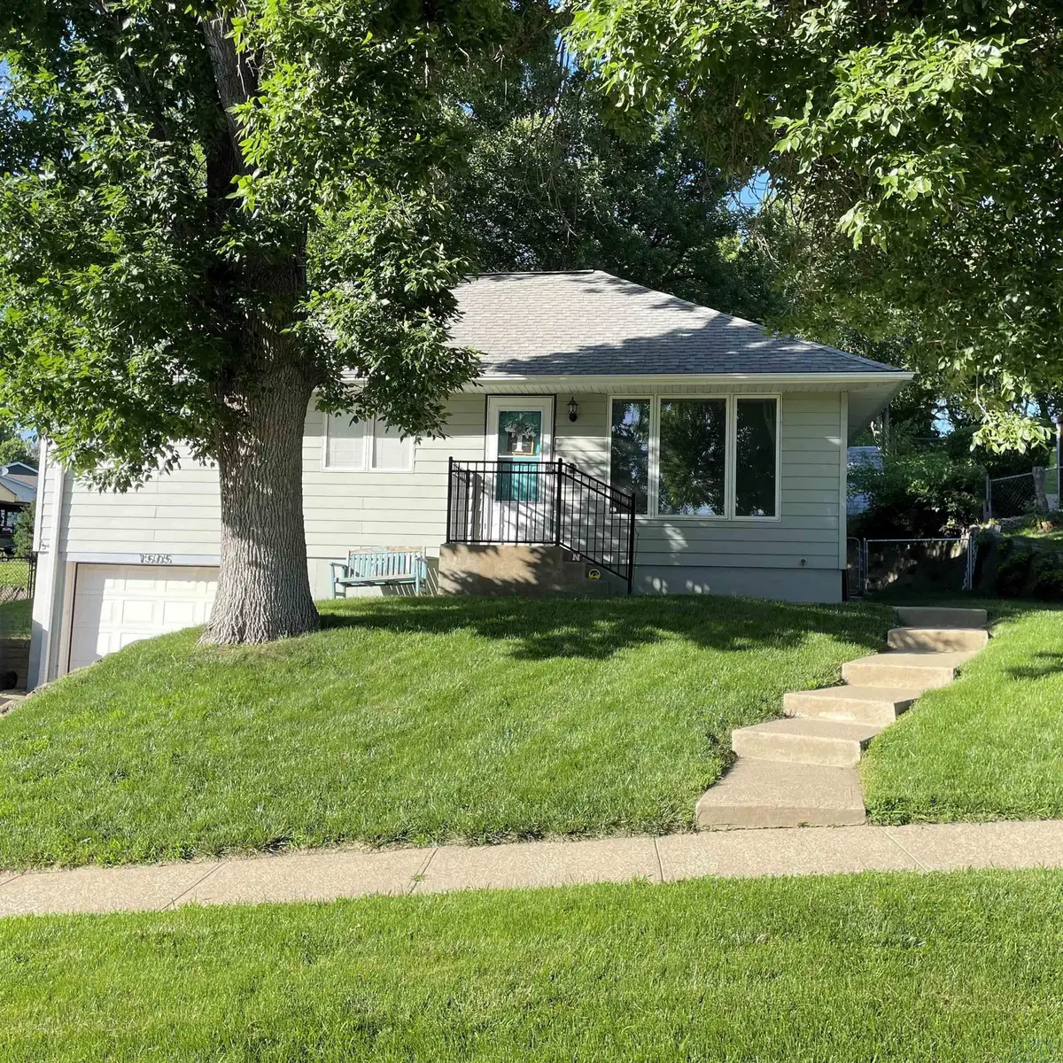 1505 OSAGE CT, Sioux City, IA 51104 - #1
