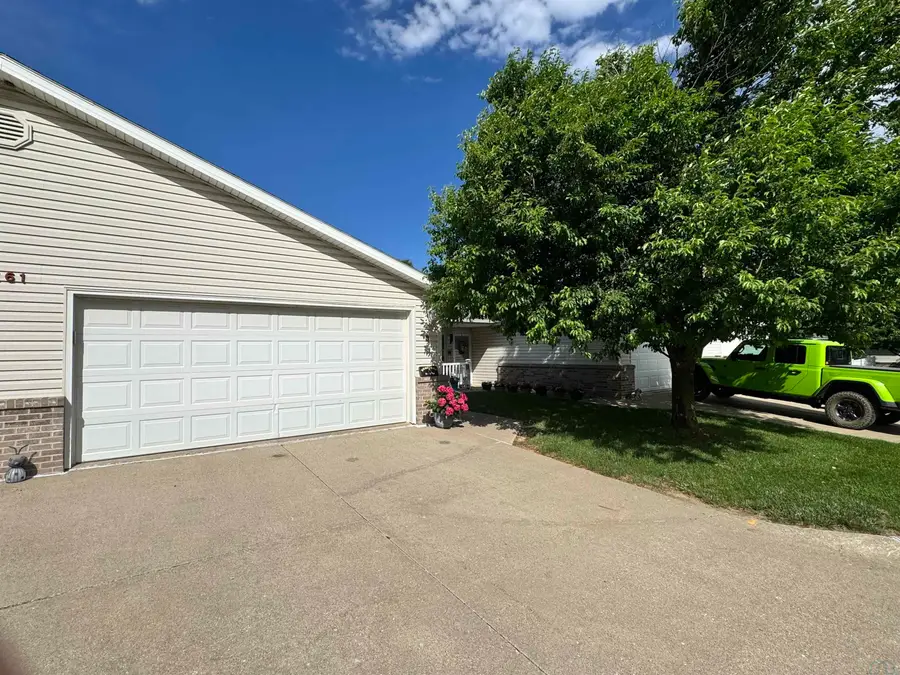 1161 Meadow View Ct #3, Sioux City, IA 51106 - #3