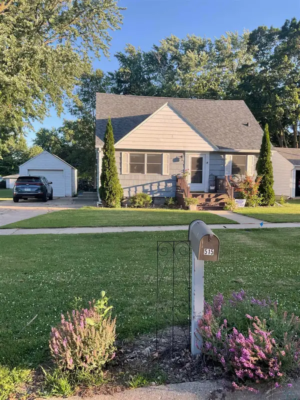 515 E Harrison, Holstein, IA 51025