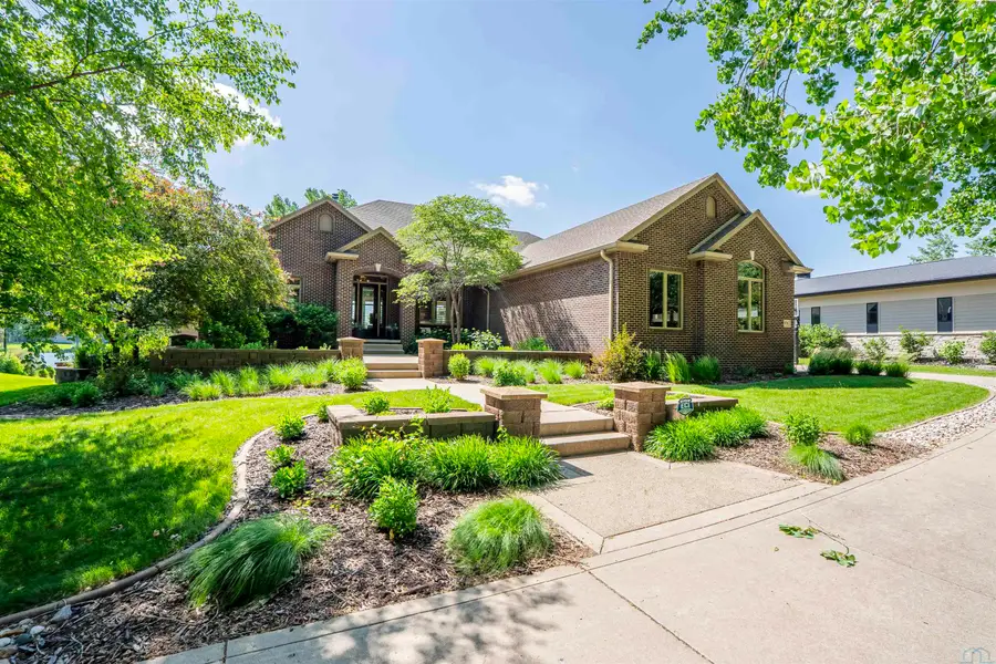 856 E Sawgrass Tr, Dakota Dunes, SD 57049 - #3