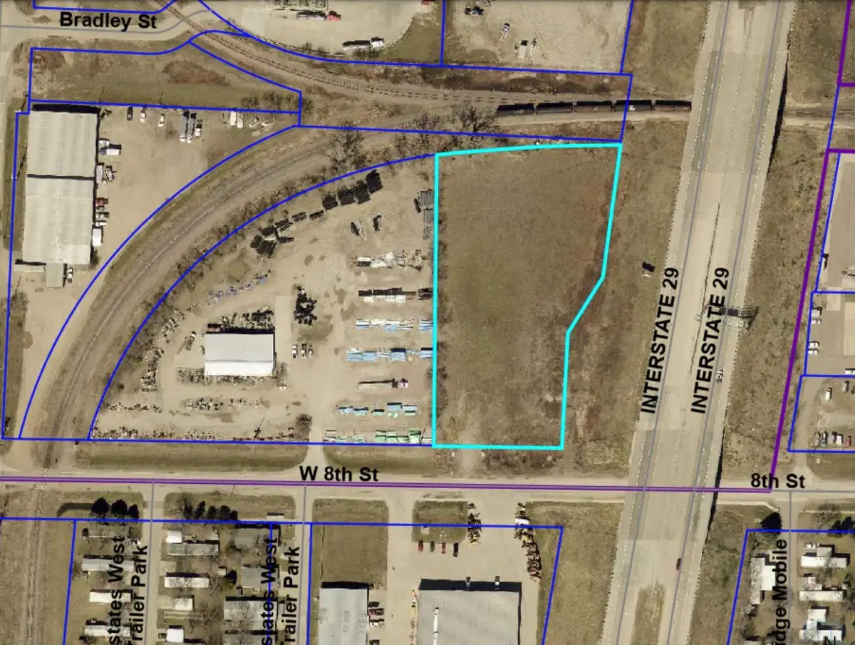3103 US HIGHWAY 377 W, Sioux City, IA 51111 - #1