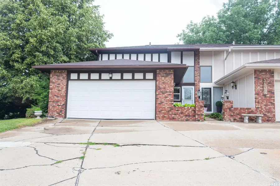 3805 Chippewa Ct., Sioux City, IA 51104 - #3