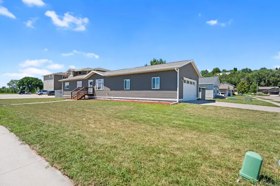 1506 Brandon Drive, Vermillion, SD 57069 - #2