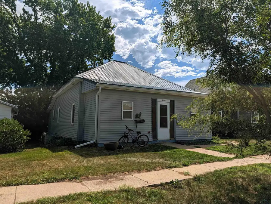 704 Ave H, Hawarden, IA 51023 - #2