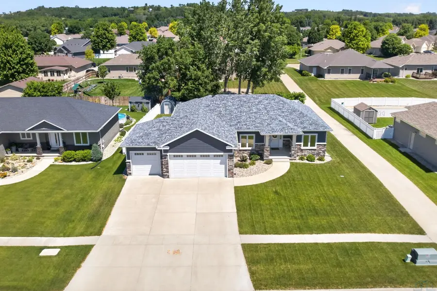 523 Kingston Circle, Sergeant Bluff, IA 51054 - #3