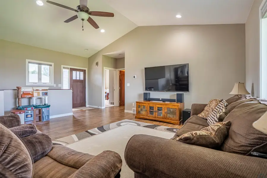 571 Prospect St SW, Le Mars, IA 51031 - #3