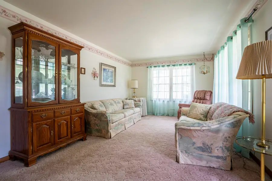 2837 S Cornelia St, Sioux City, IA 51106 - #3