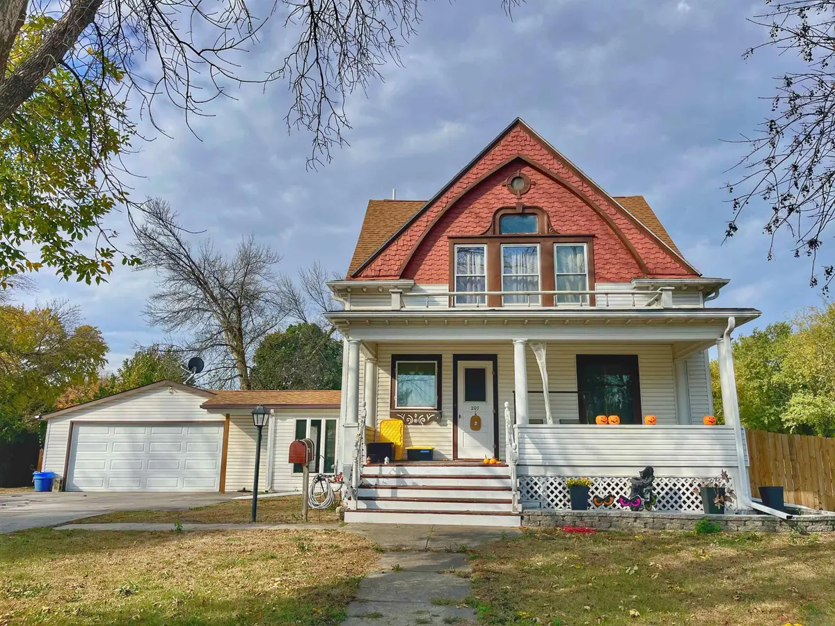 207 NW 7TH ST, Pocahontas, IA 50574 - #1