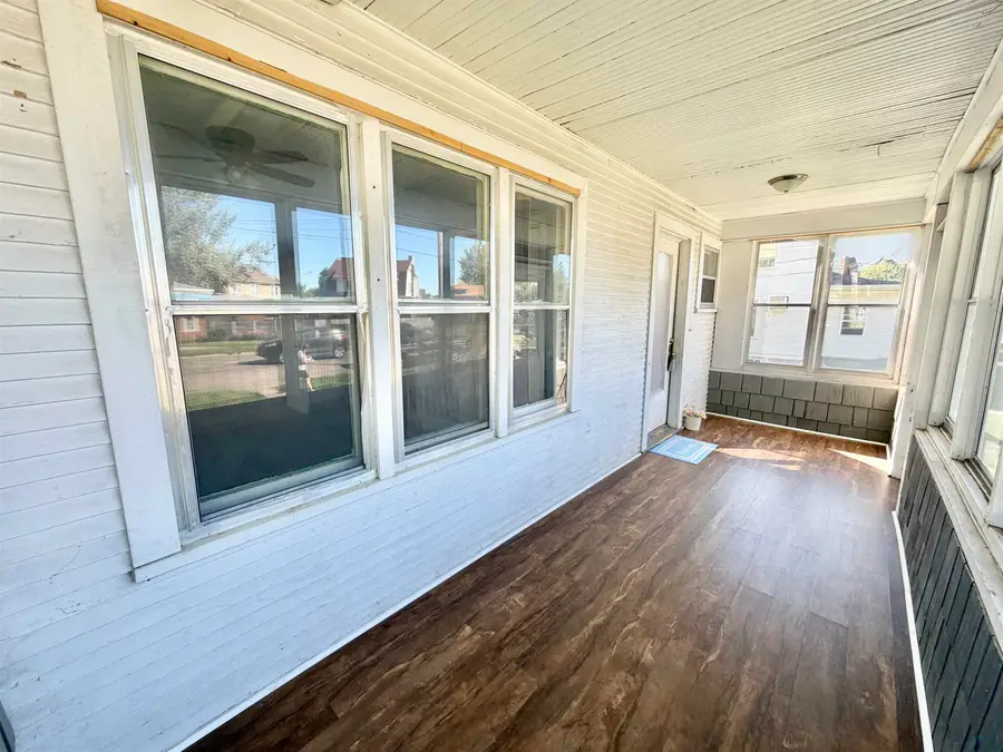 1221 Morningside Ave, Sioux City, IA 51106 - #2
