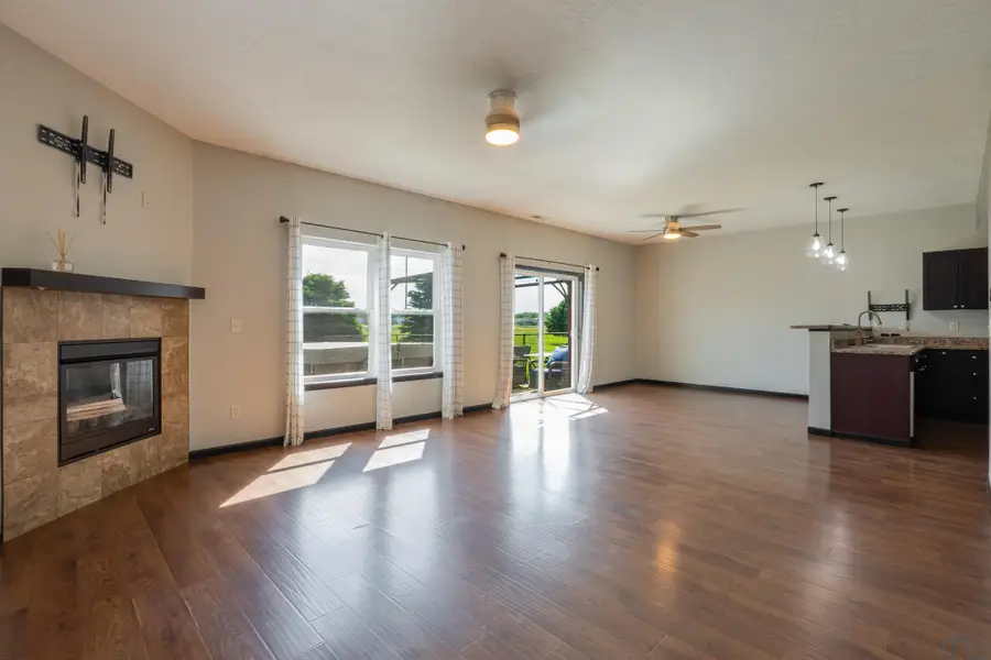 901 Coffie Farm Rd., Sergeant Bluff, IA 51054 - #3