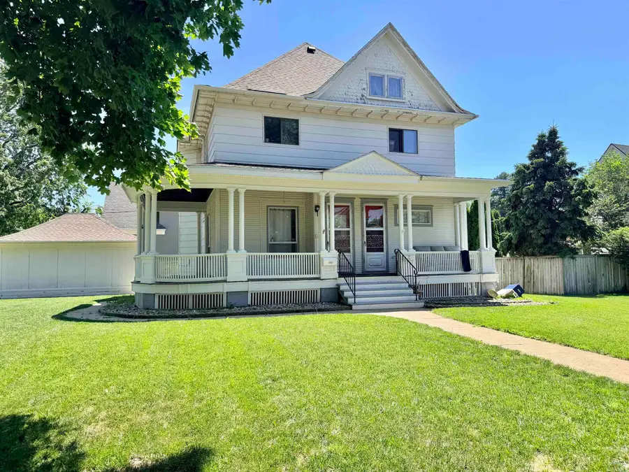 3720-22 4TH AVE, Sioux City, IA 51106 - #2