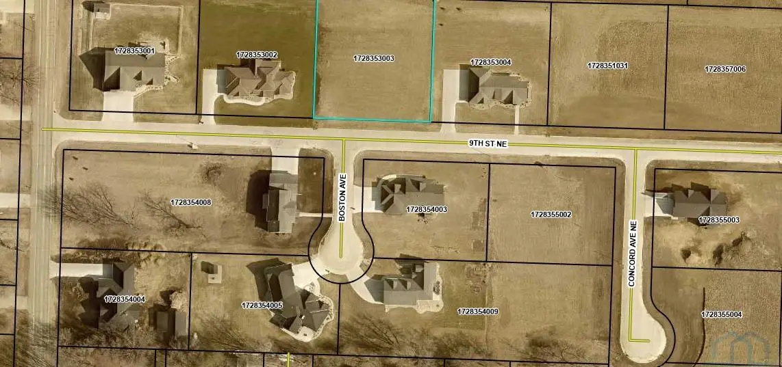302 9th St SE, Orange City, IA 51041 - #1