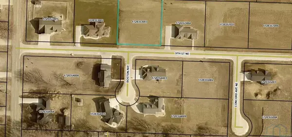 302 9th St SE, Orange City, IA 51041
