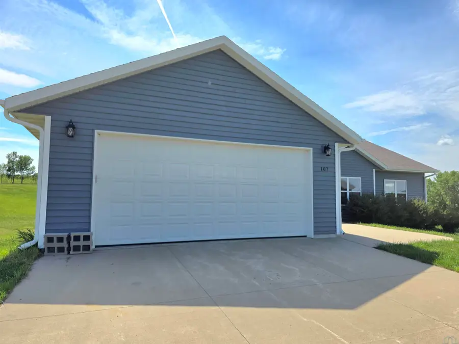 107 S Clark Ave., Ponca, NE 68770 - #2