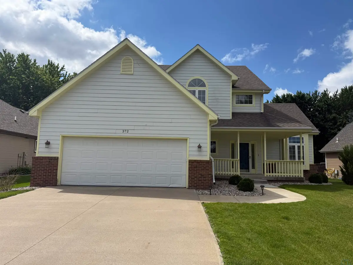 372 Bluestem Trail, Dakota Dunes, SD 57049 - #1