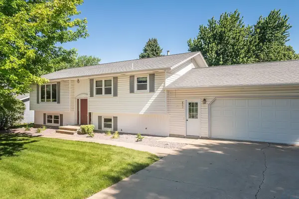 803 2ND ST SW, Orange City, IA 51041
