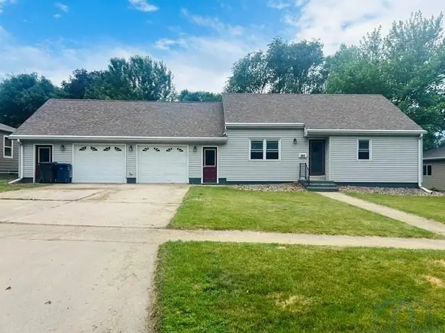 905 S Marshall Street, Rock Rapids, IA 51246 - #1