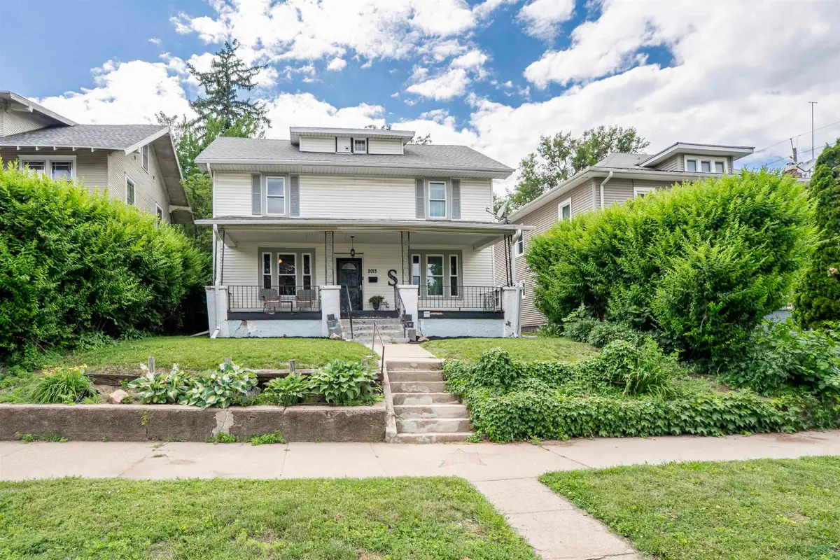 2013 Grandview Blvd, Sioux City, IA 51104 - #1