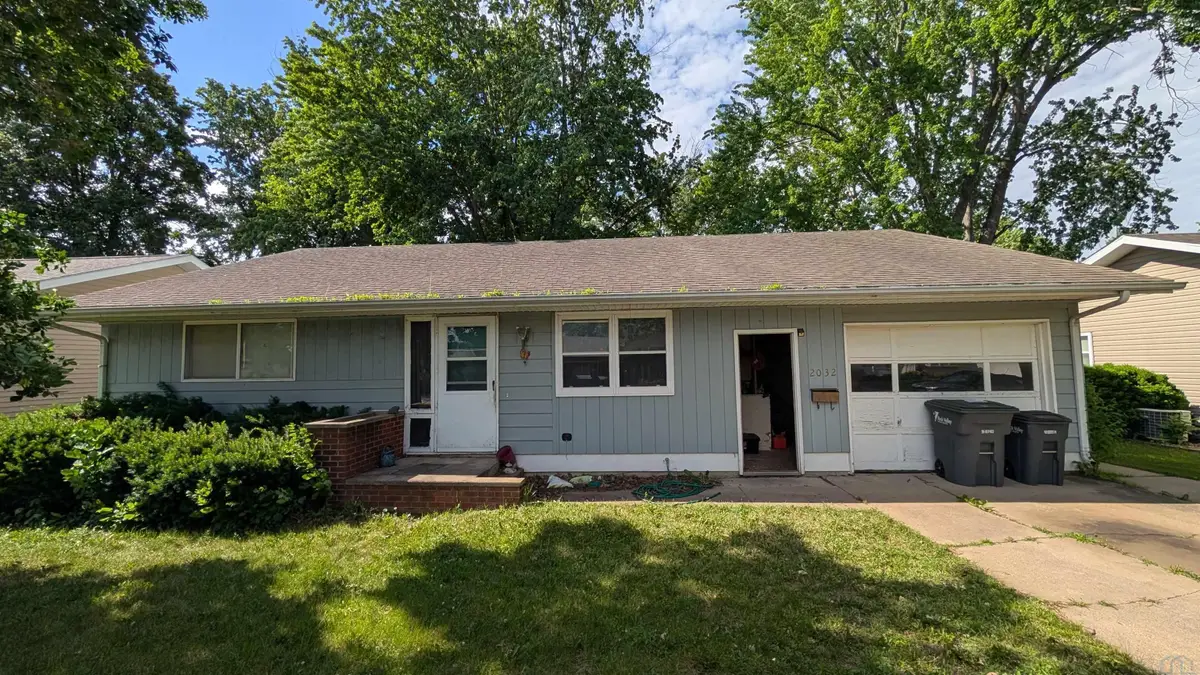 2032 12TH ST, Rock Valley, IA 51247 - #1