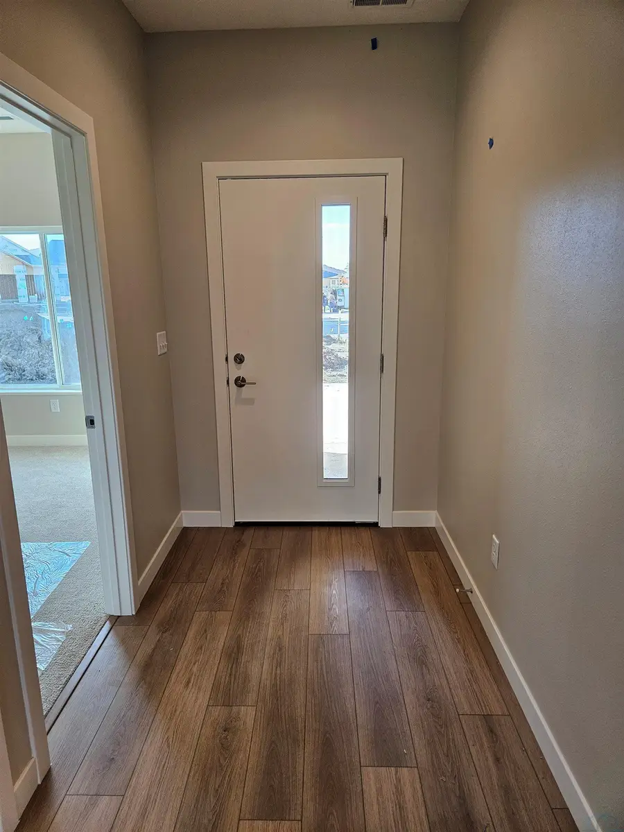 1402 Sunderland, Big Sioux, SD 57049 - #3
